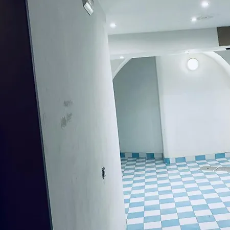 Napoli Apartment Отель